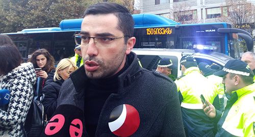 Активист Шота Макацария из партии "Свободная Грузия". Тбилиси, 22 ноября 2019 года. Фото Галины Готуа для "Кавказского узла" Активист Шота Макацария из партии "Свободная Грузия". Тбилиси, 22 ноября 2019 года. Фото Галины Готуа для "Кавказского узла"