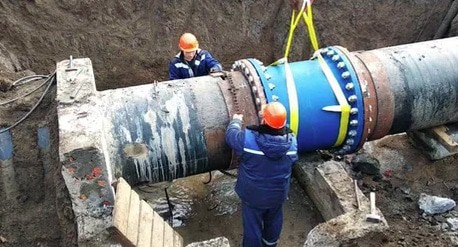 Устранение аварии на водоводе. Фото: Государственное унитарное предприятие "Кубаньводкомплекс" https://www.xn--80abeifzebhjhncp7as0n.xn--p1ai/ Устранение аварии на водоводе. Фото: Государственное унитарное предприятие "Кубаньводкомплекс" https://www.xn--80abeifzebhjhncp7as0n.xn--p1ai/