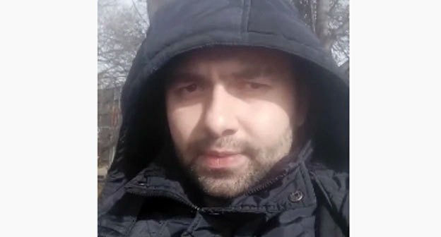 Дэвид Мамедов. Кадр видео YouTube-канала издания "ОсНова" https://www.youtube.com/watch?v=kQ2_BKVppgw&feature=emb_logo