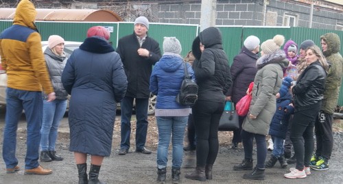 Участники схода в Шахтах. Фото Вячеслава Прудникова для "Кавказского узла".