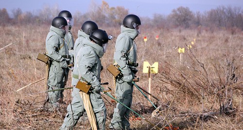 Военные саперы. Фото пресс-службы МО России https://мультимедиа.минобороны.рф/multimedia/photo/gallery.htm?id=19268@cmsPhotoGallery
Военные саперы. Фото пресс-службы МО России https://мультимедиа.минобороны.рф/multimedia/photo/gallery.htm?id=19268@cmsPhotoGallery