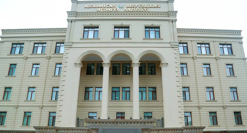 Министерство обороны Азербайджана. Фото: https://mod.gov.az/az/news/mayin-2-dek-silahli-quvvelerin-yardim-fonduna-daxil-olan-vesait-30835.html