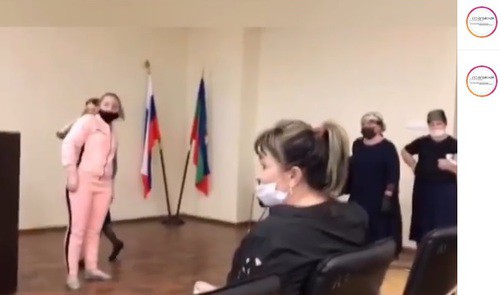 Скриншот со страницы politika09 в Instagram https://www.instagram.com/p/CBa1gytDQlr/ Скриншот со страницы politika09 в Instagram https://www.instagram.com/p/CBa1gytDQlr/