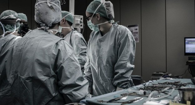 Врачи. Фото Piron Guillaume, unsplash.com
