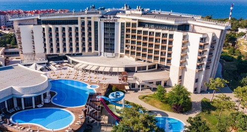 Отель Кемпински, Геленджик. Фото: пресс-служба КЕМПИНСКИ ГРАНД ОТЕЛЬ ГЕЛЕНДЖИК://www.kempinski.com/ru/gelendzhik/grand-hotel-gelendzhik/?utm_source=yandex|search&utm_medium=cpc&utm_campaign=10681622&campaign=Yandex+Gelendzhik+Hotel&source=S46992216¶m5=496519602¶m5=496519602&yclid=5232797159165819628 Отель Кемпински, Геленджик. Фото: пресс-служба КЕМПИНСКИ ГРАНД ОТЕЛЬ ГЕЛЕНДЖИК://www.kempinski.com/ru/gelendzhik/grand-hotel-gelendzhik/?utm_source=yandex|search&utm_medium=cpc&utm_campaign=10681622&campaign=Yandex+Gelendzhik+Hotel&source=S46992216¶m5=496519602¶m5=496519602&yclid=5232797159165819628