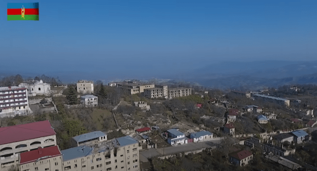 Шуша. Кадр аэровидеосъемки города 24 ноября 2020 года. Видео Минобороны Азербайджана: https://youtu.be/PWtaTW_3TpM