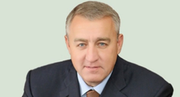 Лев Травнев. Фото 
Albertoff-kmv  https://ru.wikipedia.org/wiki/Травнев,_Лев_Николаевич#/media/Файл:Травнев_Лев_Николаевич.jpg