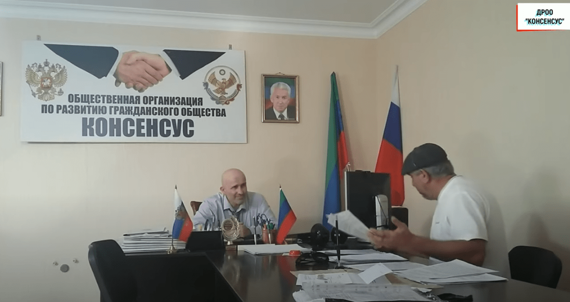 Стоп-кадр видео "Отчаянное обращение потерпевшего инвалида, ветерана боевых действий", https://youtu.be/3hG4DOhnfAA