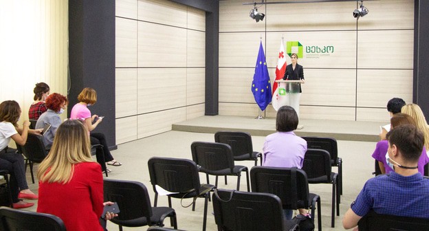 На брифинге в  Центральной избирательной комиссии Грузии. Фото пресс-службы ЦИК Грузии
 https://cesko.ge/