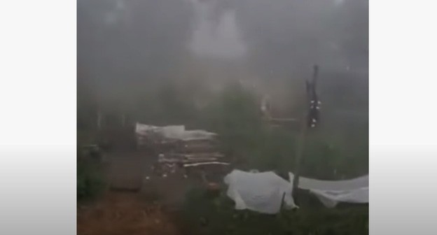 Ураган во Фролово. Кадр видео 
Бешеные сварщики https://www.youtube.com/watch?v=-HNO9Ljqgx4