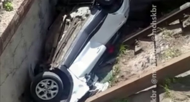 Журналист из Ставропольского края 48-летняя Наталья Мхоян погибла при падении ее автомобиля в ущелье в горах Кабардино-Балкарии с подъемника. Фото: mchskbr/instagram
