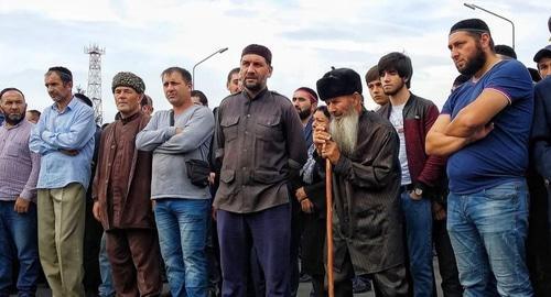 Участники акции протеста в Ингушетии. Фото Умара Йовлоя для "Кавказского узла"**.