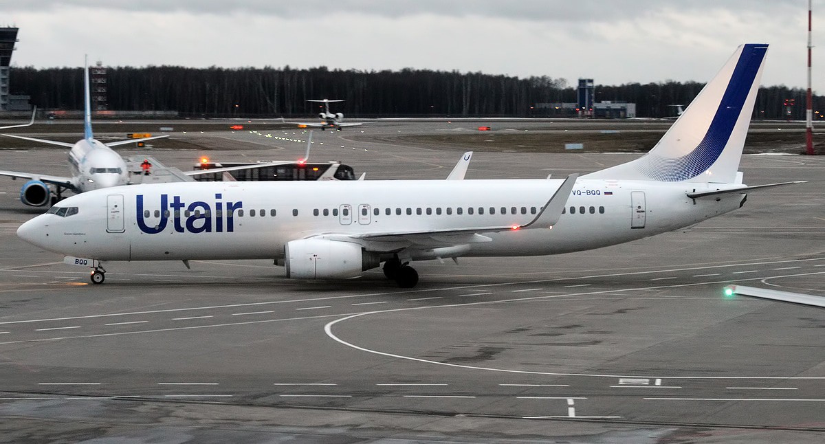 Самолет авиакомпанияи Utair. Фото Анна Зверева https://commons.wikimedia.org/wiki/Category:UTair_Aviation Самолет авиакомпанияи Utair. Фото Анна Зверева https://commons.wikimedia.org/wiki/Category:UTair_Aviation