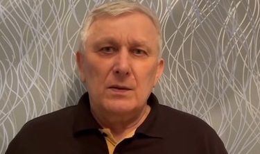 Сайди Янгулбаев. Кадр видео sotavision
www.youtube.com/watch?v=VM28I3flMvA