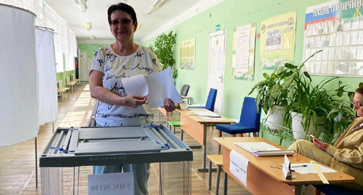На избирательном участке. Фото: Телеграм-канал администрации Тахтамукайского района
