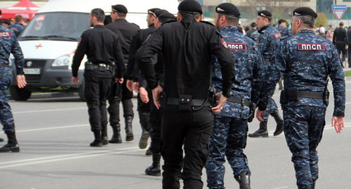 Сотрудники полиции в Грозном. Фото Магомеда Магомедова для "Кавказского узла".
