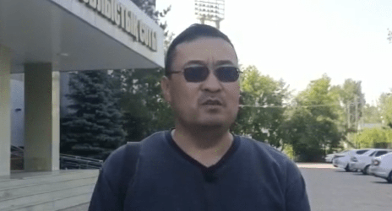 Игорь Санджиев. Стоп-кадр видео YouTube-канала RATEL KZ от 25.05.23, https://www.youtube.com/watch?v=Xv0Vz2uBYlM&t=119s 