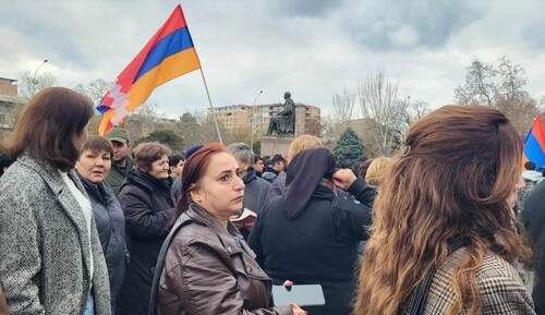 Участники митинга беженцев из Нагорного Карабаха. Ереван, 20 марта 2024 года. Фото Алвард Григорян для "Кавказского узла".