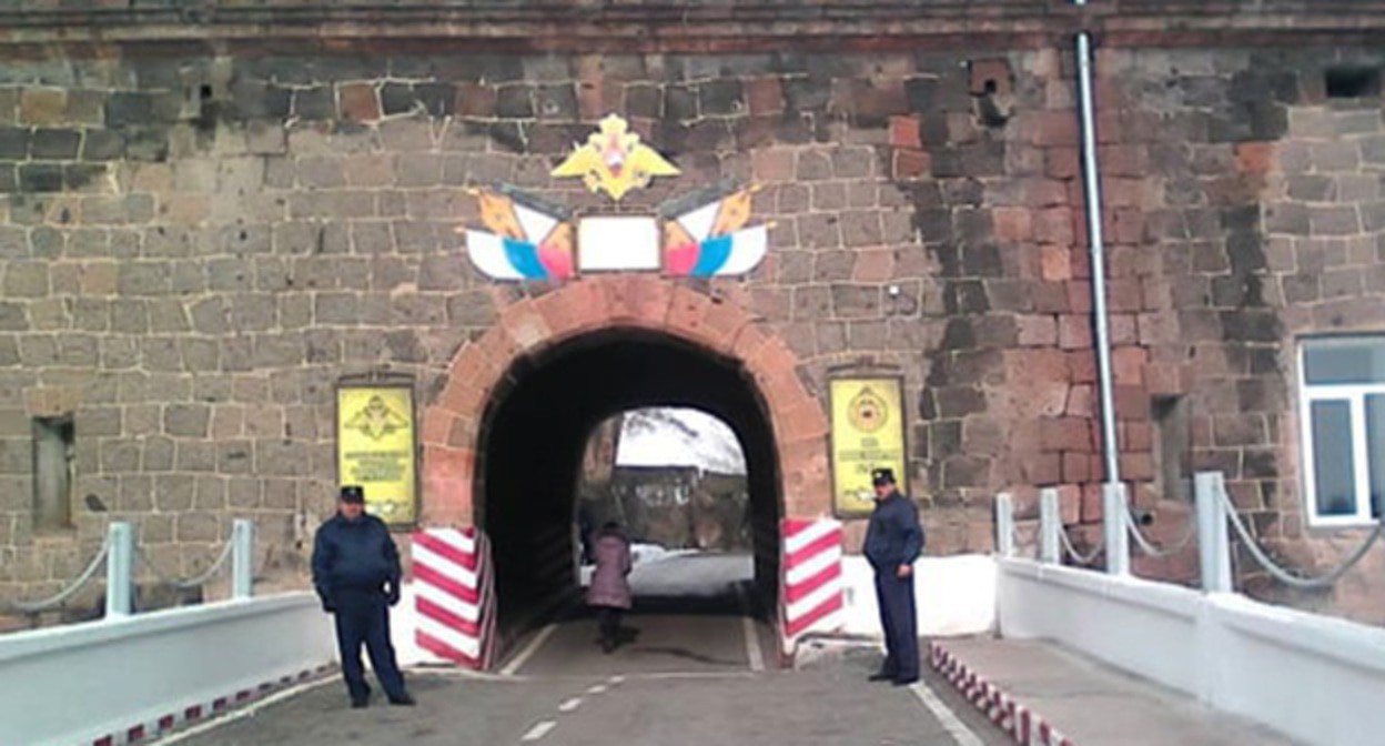 Российская военная база в Гюмри. Фото: "Аравот-Новости Армении". https://ru.aravot.am/2018/12/14/292984/