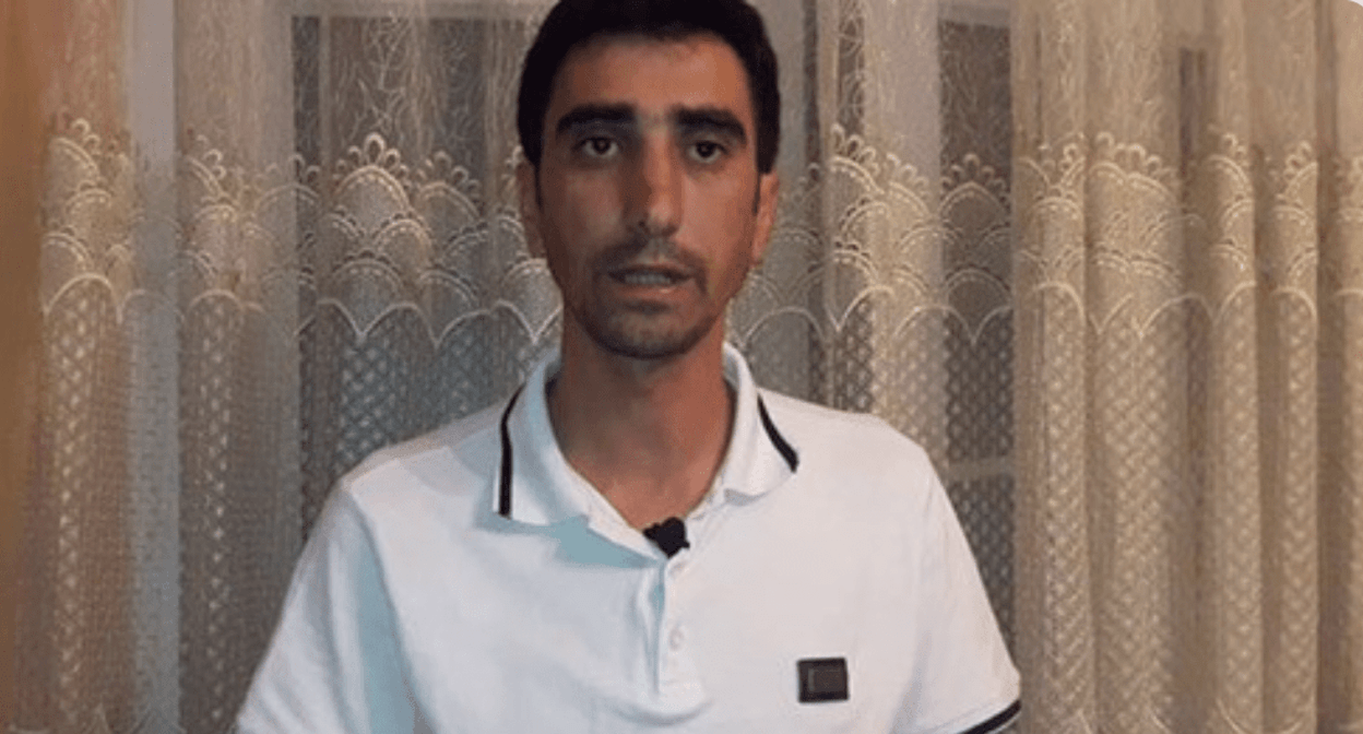 Теймур Керимов. Скриншот фото https://modern.az/az/news/203416/jurnalist-teymur-kerimov-aksiyani-dayandirdi