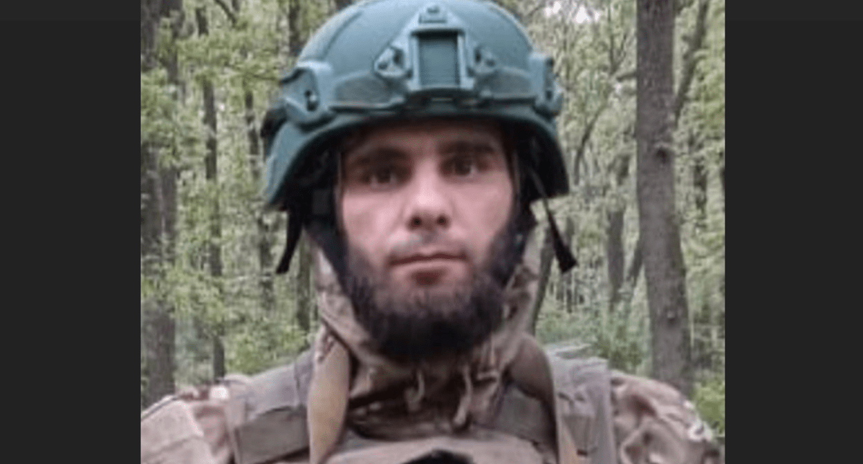 Изамудин Гамзатов. Скриншот фото из Telegram-канала администрации Левашинского района, https://t.me/DJIitd2kVqw3MjEy/11002.

