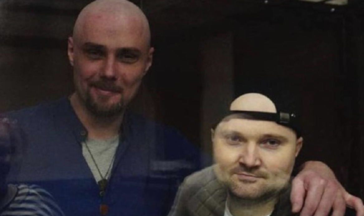 Сергей Дудченко и Николай Мурнев в суде. Скриншот публикации в Telegram-канале группы поддержки. 