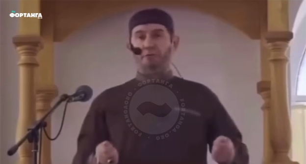 Ибрагим Батыров во время проповеди. 14 августа 2025 г. Скриншот видео https://t.me/fortangaorg/20284