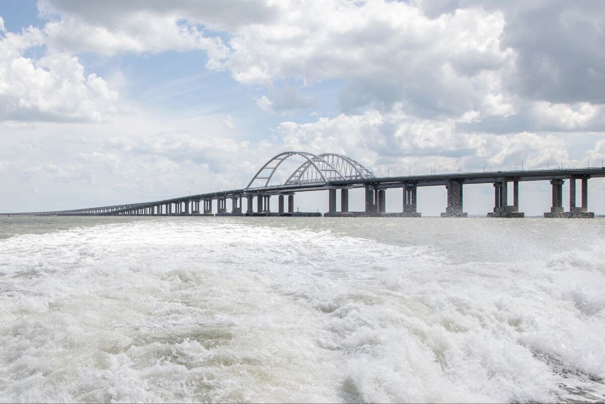 Крымский мост. Фото из телеграм-канала Сергея Аксенова