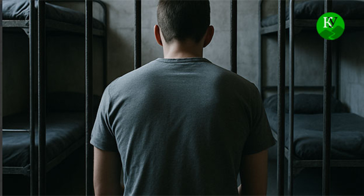 Задержанный в тюрьме. Иллюстрация "Кавказского узла", созданная ИИ при помощи программы Copilot