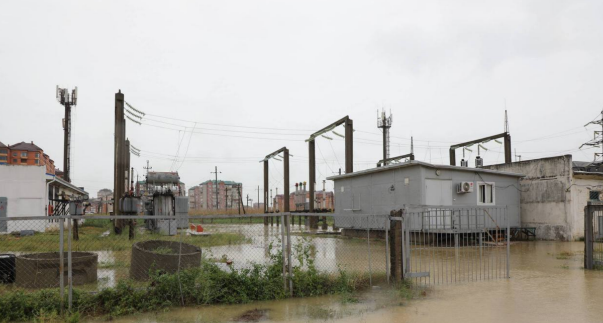 Подстанция "Приморская" в Махачкале. Скриншот фото правительства Дагестана от 20.09.25, https://t.me/pravitelstvord/31919.