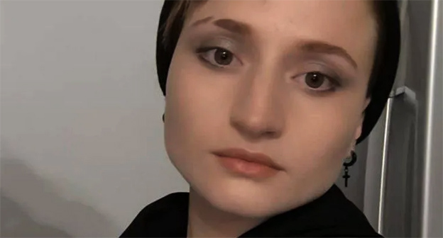 Айшат Баймурадова. Фото: https://t.me/chebykind/2388