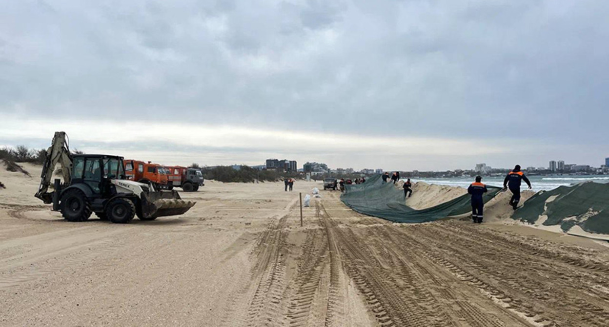 Пляж Темрюкского района. 20 ноября 2025 г. Фото: https://t.me/opershtab23/14453