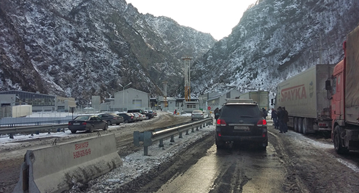 Военно-Грузинская дорога. Фото: https://15.mchs.gov.ru/