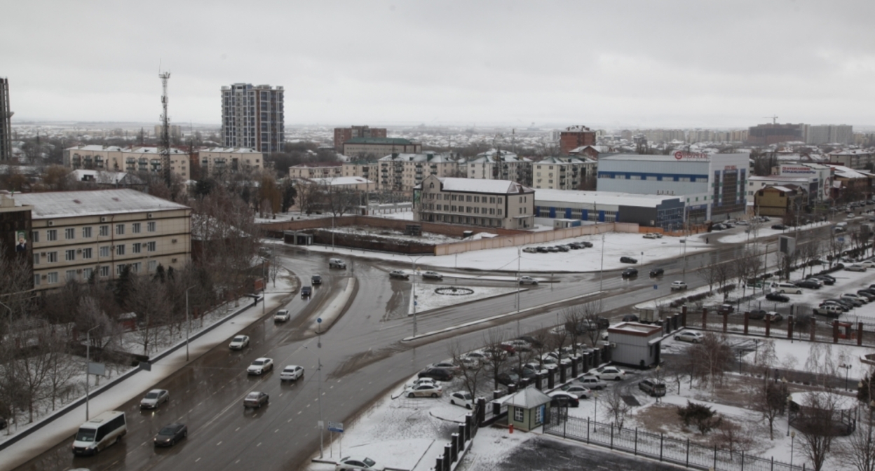 Транспортная развязка на пересечении улицы Назарбаева и Старопромысловского шоссе в Грозном. Фото: Руслан Дубаев /ИА "Грозный-информ"