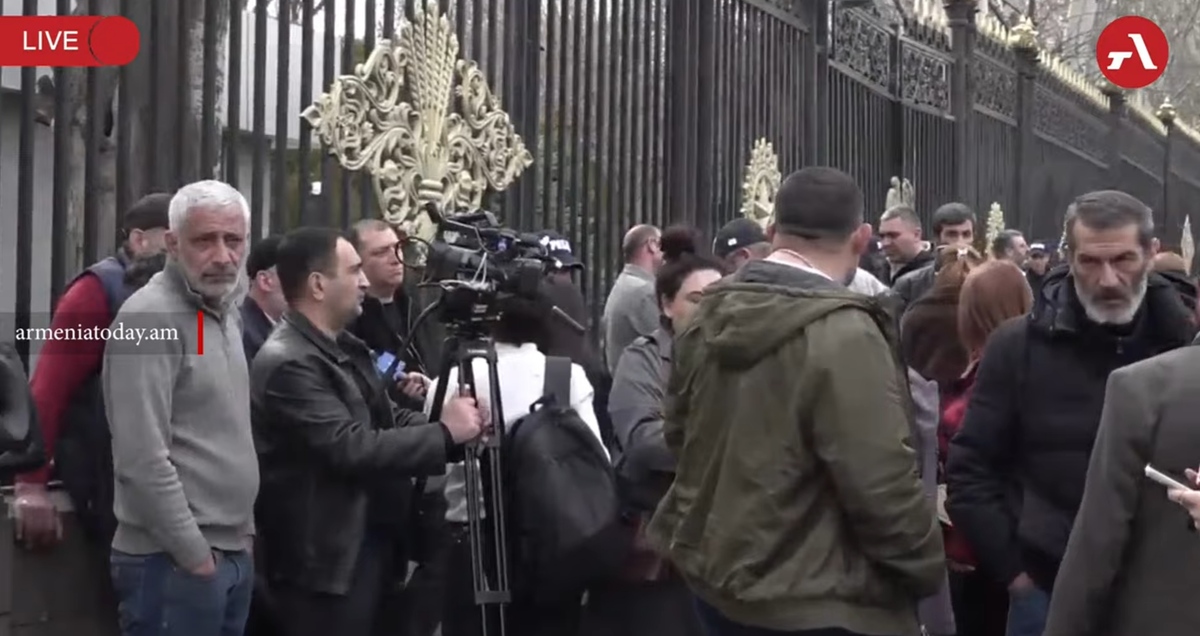 Акция протеста в Ереване. 24 марта 2026 года. Кадр видео Armenia Today https://www.youtube.com/watch?v=32uMlhhn5hI