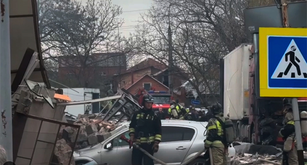 Взрыв во Владикавказе. 10 апреля 2026 г. Фото: МЧС Северной Осетии Взрыв во Владикавказе. 10 апреля 2026 г. Фото: МЧС Северной Осетии