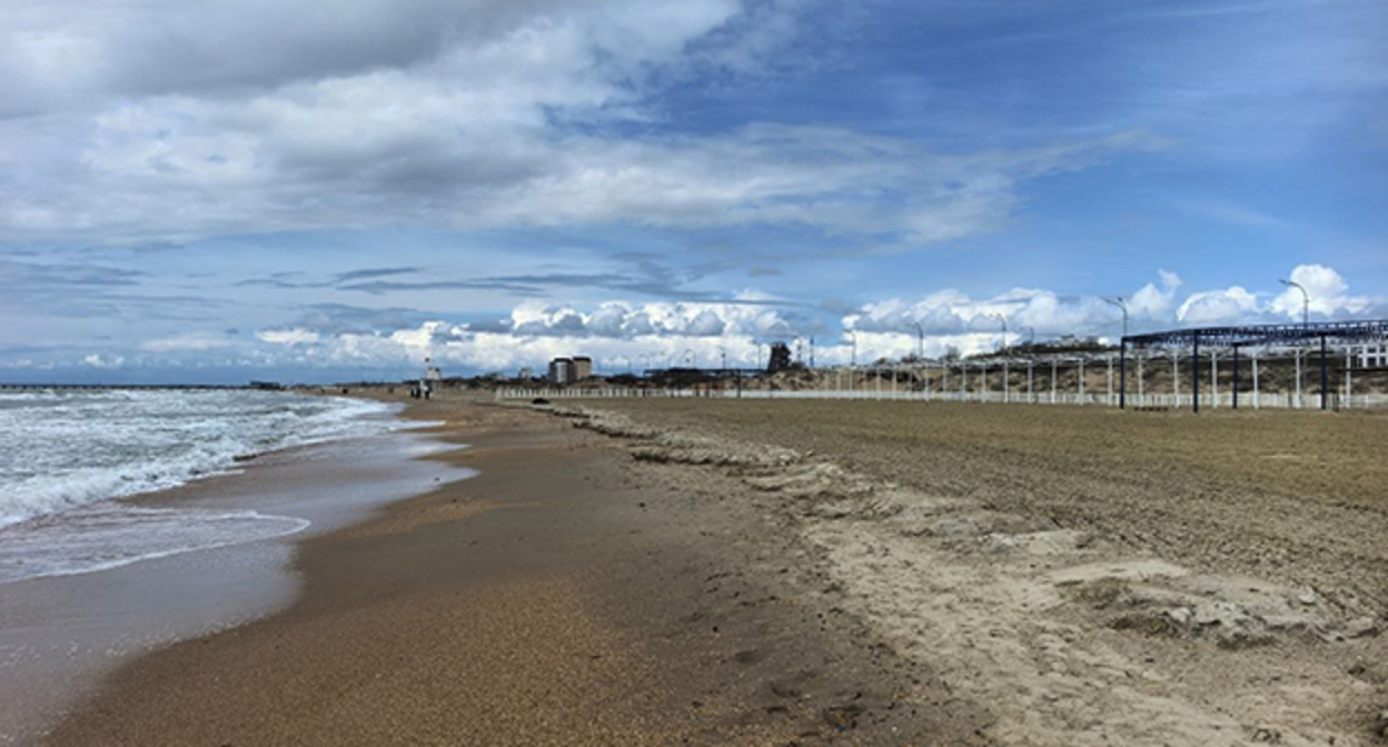 Пляж в Анапе. 10 апреля 2026 г. Фото: https://t.me/maksanapskii/18271