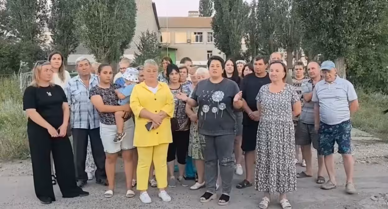 Кадр видеообращения жителей Водного к главе Следкома. https://dzen.ru/video/watch/6a4a03ef5ec2671d975d4fa6