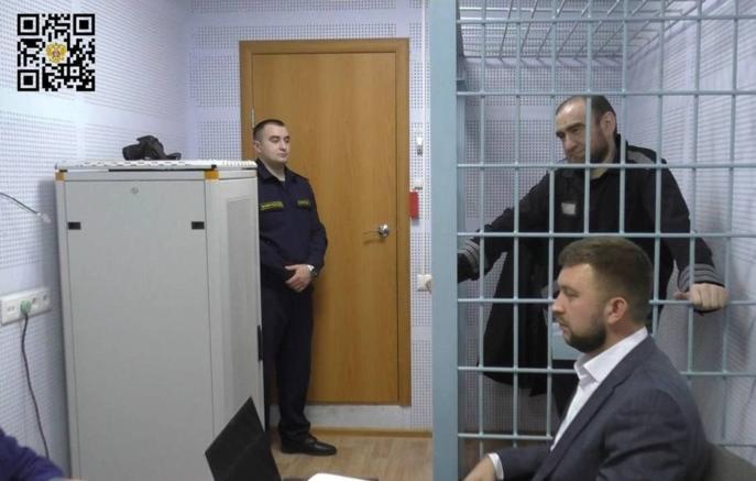 Рауф Арашуков (слева). Фото: Ленинский районный суд Оренбурга