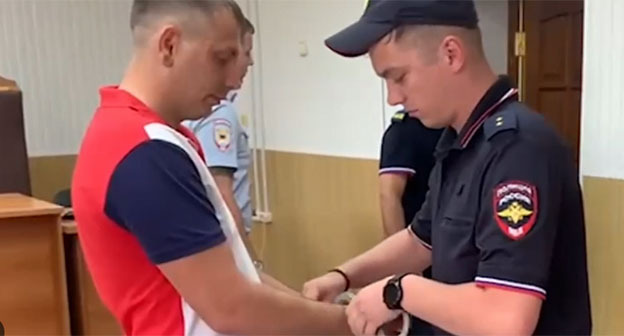 Иван Таценко в зале суда. Фото: объединённая пресс-служба судов Краснодарского края
