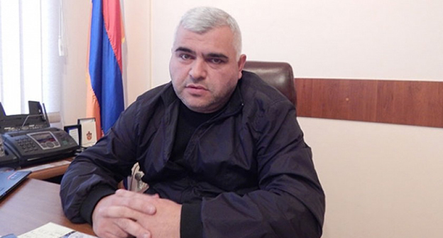 Глава общины Ноемберяна Арсен Агабабян. Кадр из видео https://www.youtube.com/watch?v=DCC2u_lhLde Глава общины Ноемберяна Арсен Агабабян. Кадр из видео https://www.youtube.com/watch?v=DCC2u_lhLde
