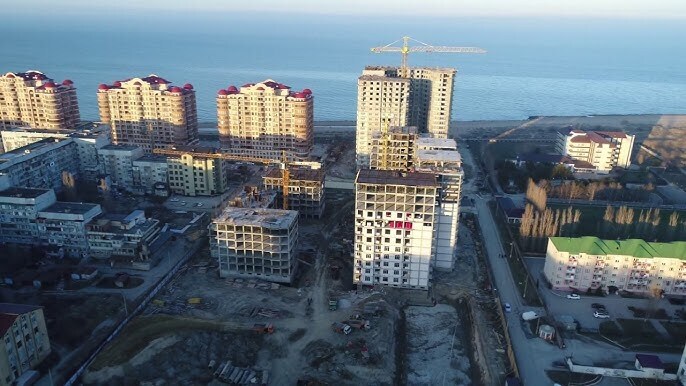 Редукторный поселок в Махачкале. Скриншот видео https://www.youtube.com/watch?v=rfjMq4livTQ Редукторный поселок в Махачкале. Скриншот видео https://www.youtube.com/watch?v=rfjMq4livTQ