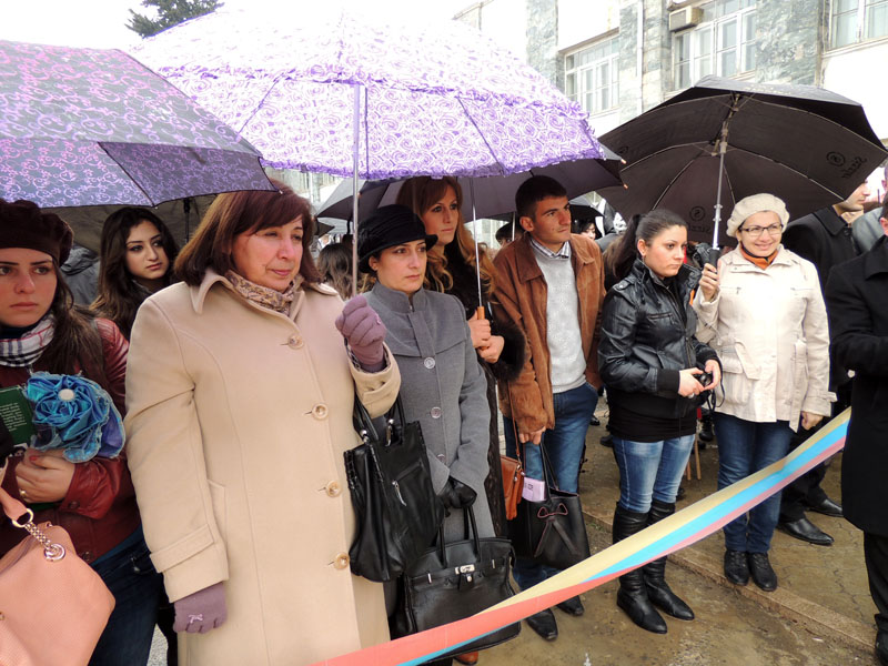 Лица. На митинге. Лица. На митинге.