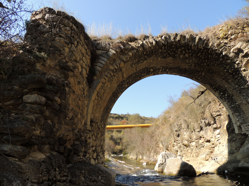 Мост Тадеоса. 1840г. с.Карашен. Мост Тадеоса. 1840г. с.Карашен.