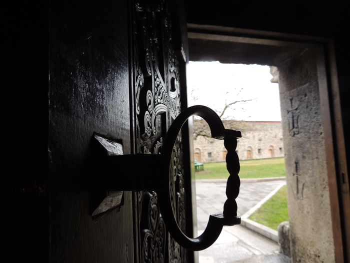 Ручка входной двери монастыря Гандзасар. Ручка входной двери монастыря Гандзасар.