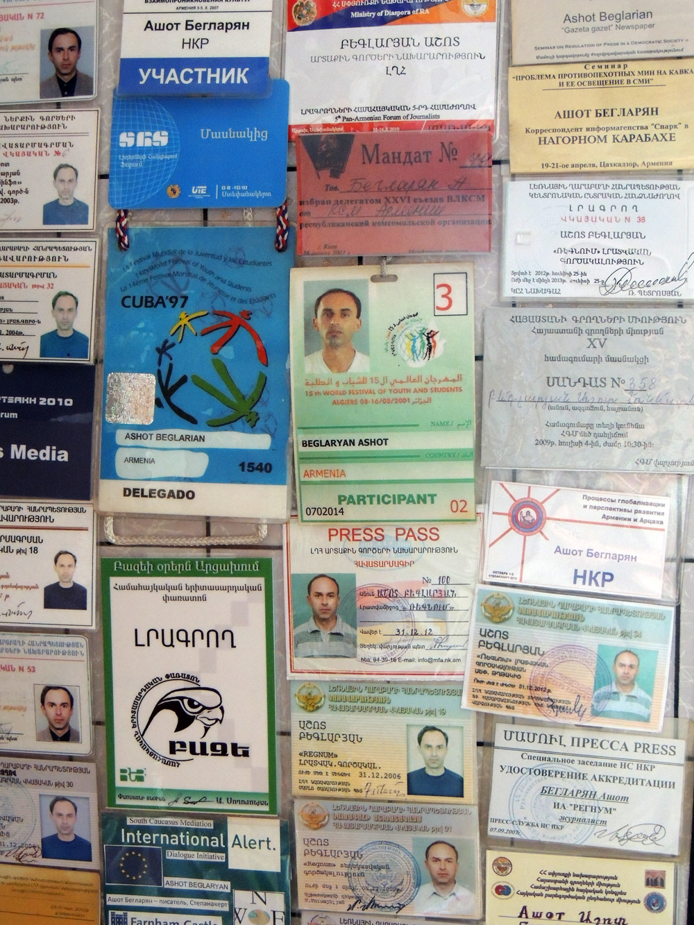 Пресс-карты, бейджики... Пресс-карты, бейджики...