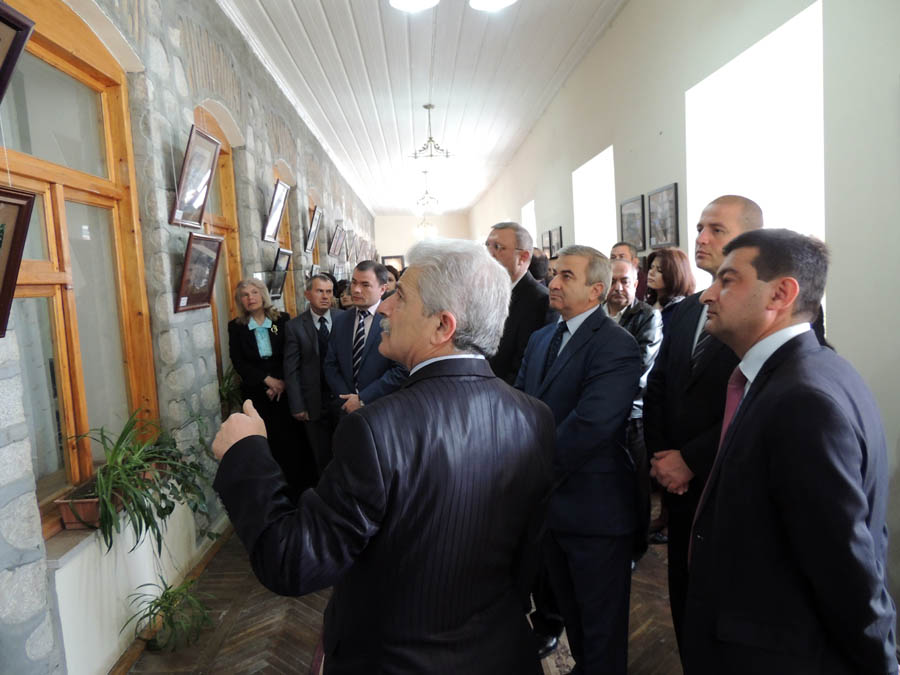 Слава Саркисян, начальник отдела по охране памятников рассказываетоб исторических памятниках, находящихся в Нагорном Карабахе Слава Саркисян, начальник отдела по охране памятников рассказываетоб исторических памятниках, находящихся в Нагорном Карабахе