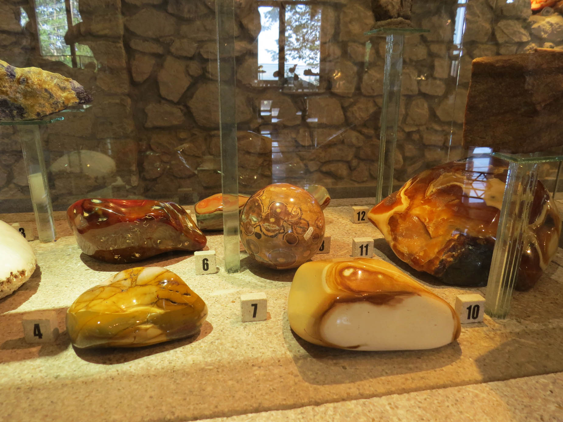 Номера 4, 6, 7, 8 и 9 Яшма, из штата Техас США. Номера 4, 6, 7, 8 и 9 Яшма, из штата Техас США.