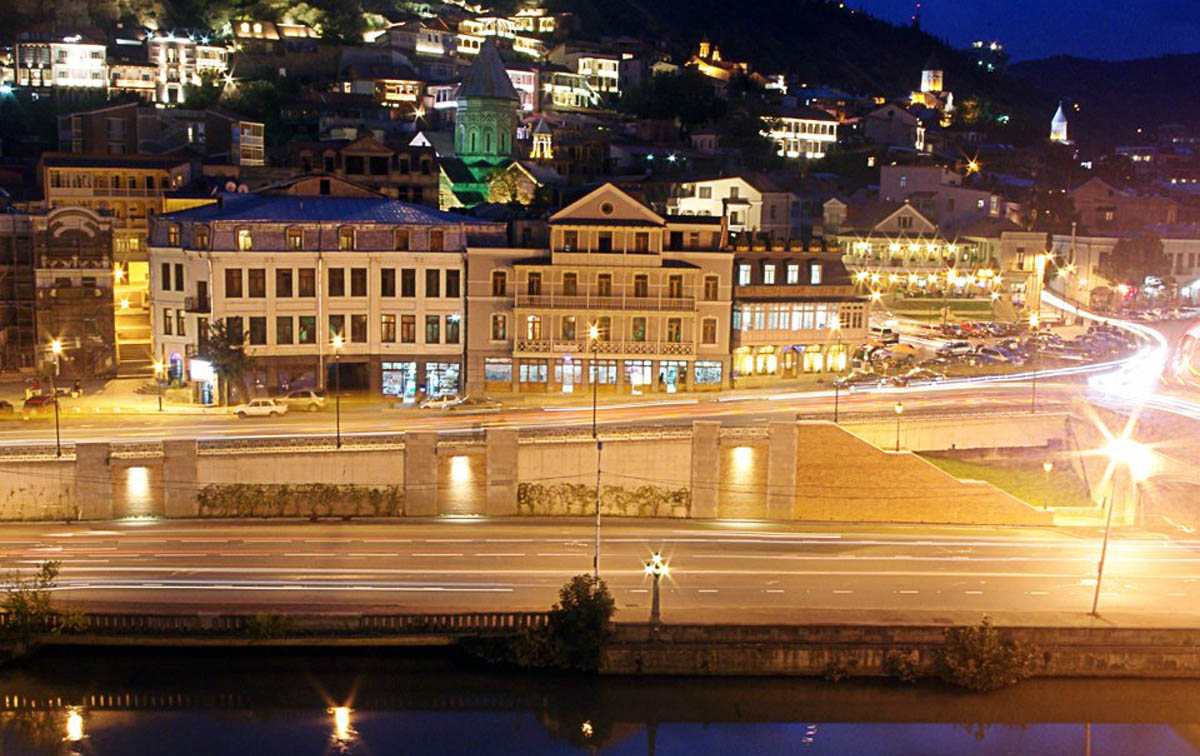 Тбилиси. Фото Валерия Бадаляна. Тбилиси. Фото Валерия Бадаляна.