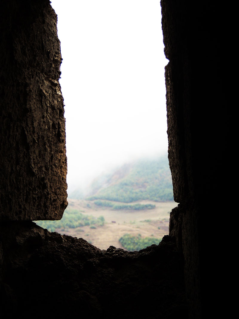 Вид через бойницу. Вид через бойницу.